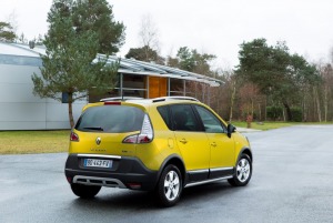 Załączona grafika: Renault Scenic XMOD - zdjęcie 2.jpg