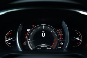 Załączona grafika: Renault Talisman - zdjęcie 19.jpg