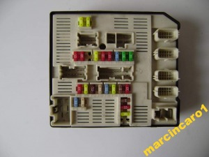 skrzynka-bezpiecznikow-usm-renault-megane-iii-fv-4563982503.jpg