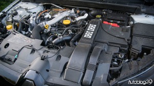 Renault-Megane-GT-silnik-TCe.jpg