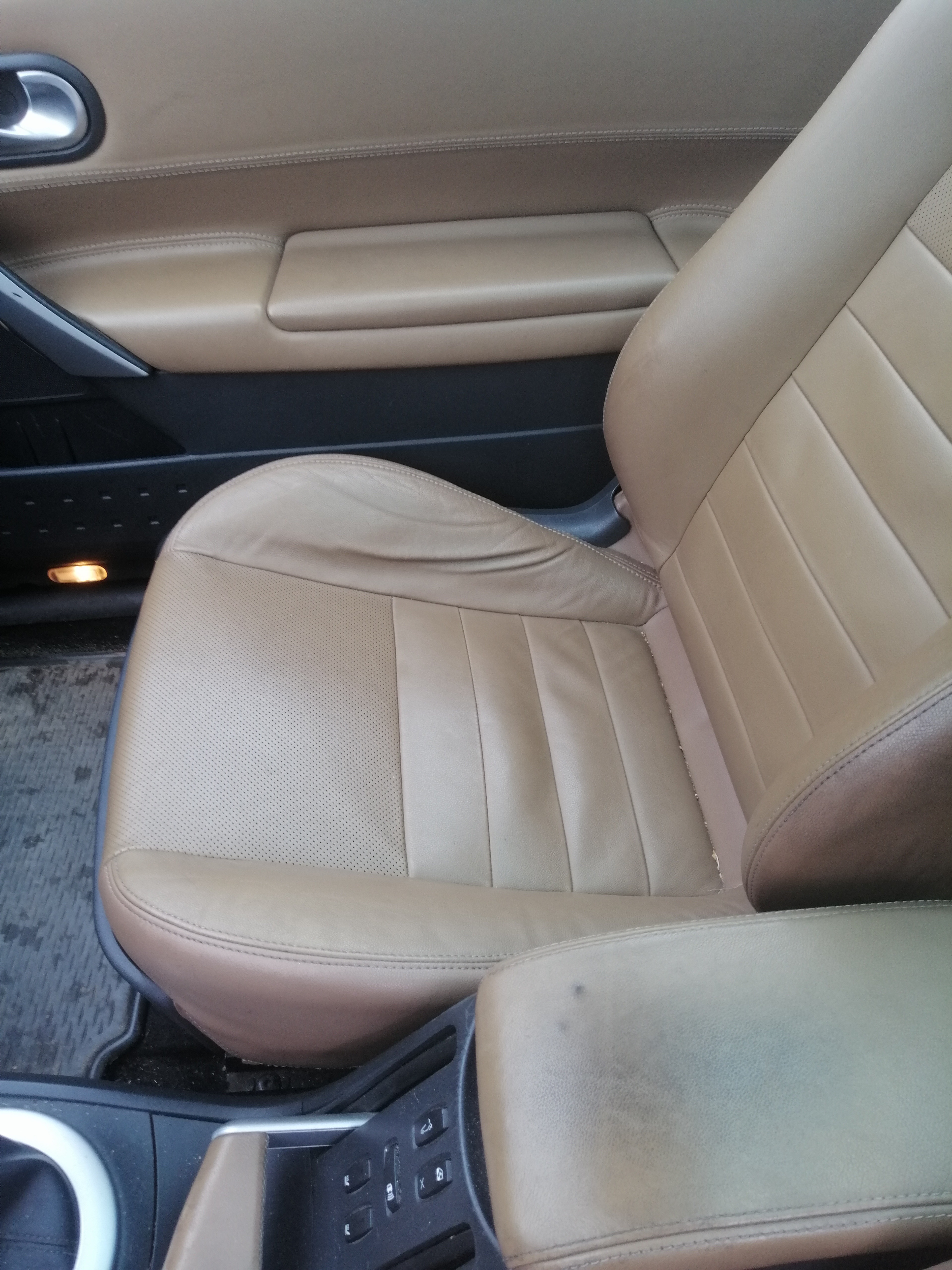 Fotel Kierowcy Z Anglika Mazda 6