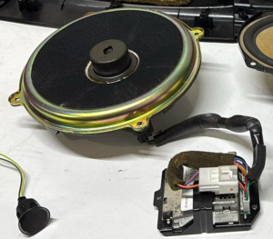 woofer Bose ze wzmacniaczem.png